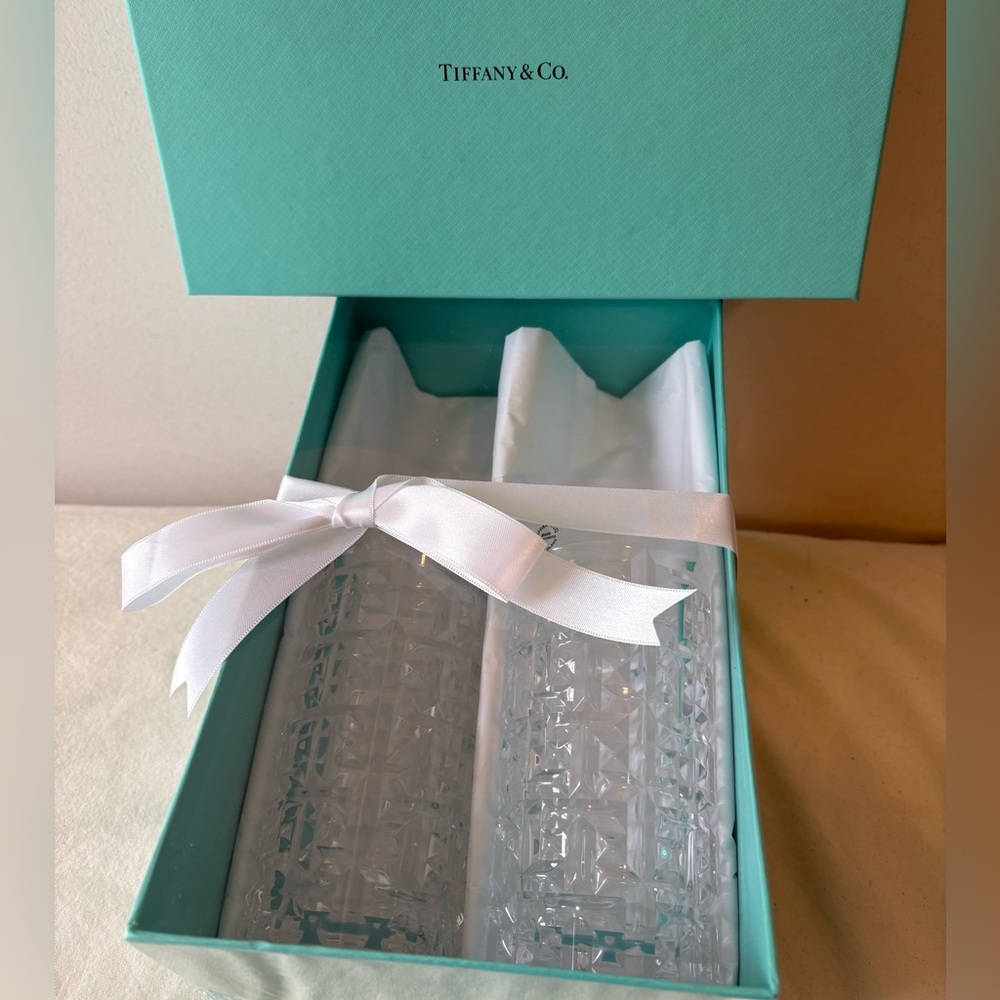 NWT Tiffany & Co T True Crystal Highball Glasses Set of 2 – In Box w/ Ribbon